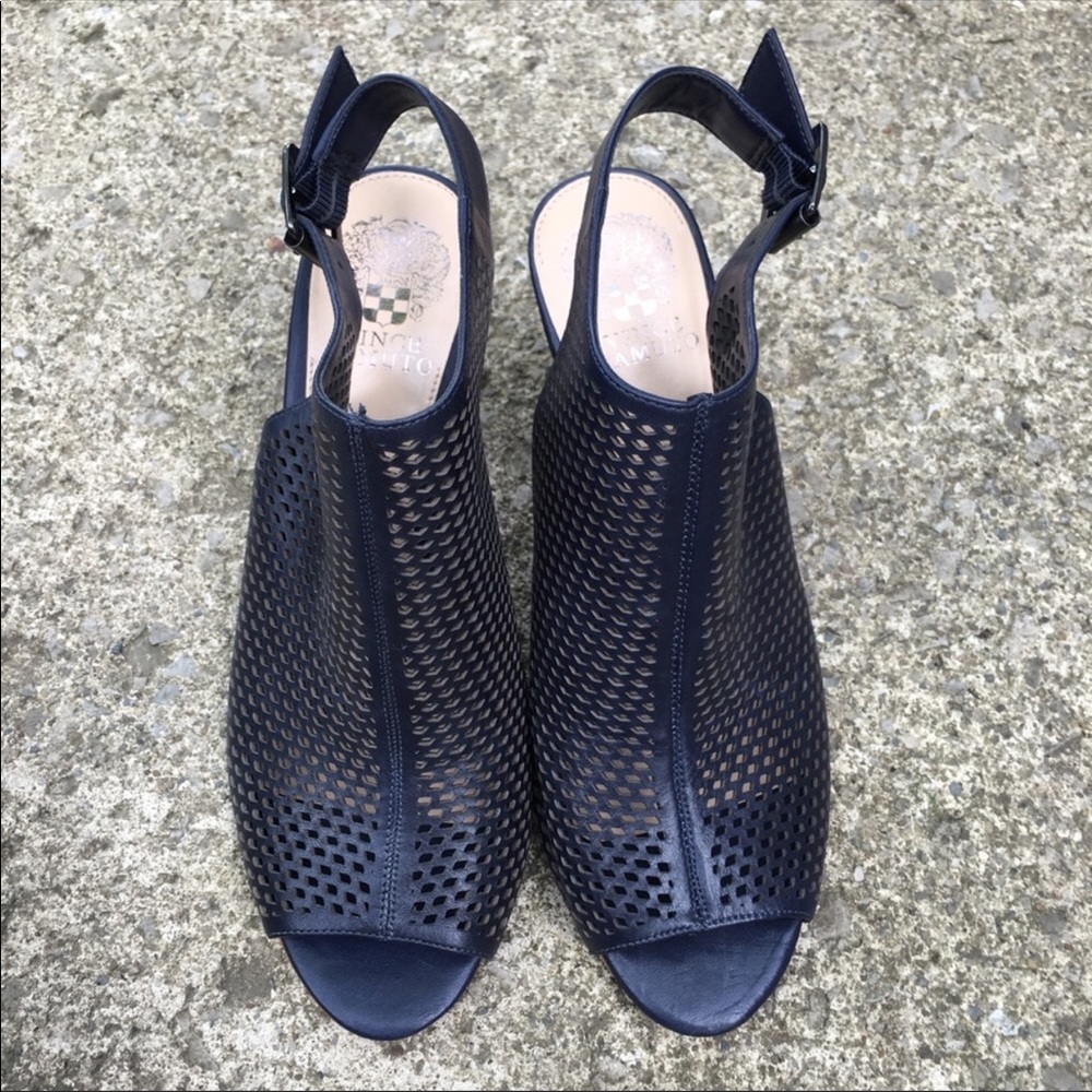 Vince Camuto Evangelina Slingback Sandals - Picture 4 of 7